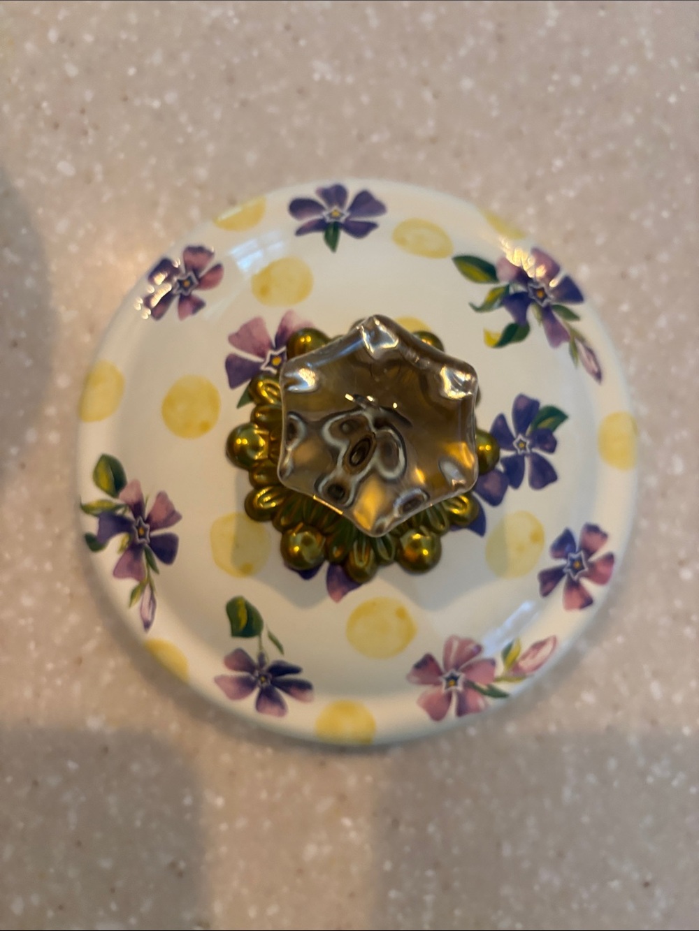 MacKenzie-Childs Floral canister with Glass Knob - White & Yellow - Picture 4 of 8